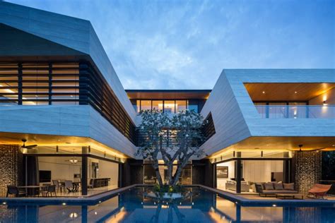 singapore luxury homes for sale.